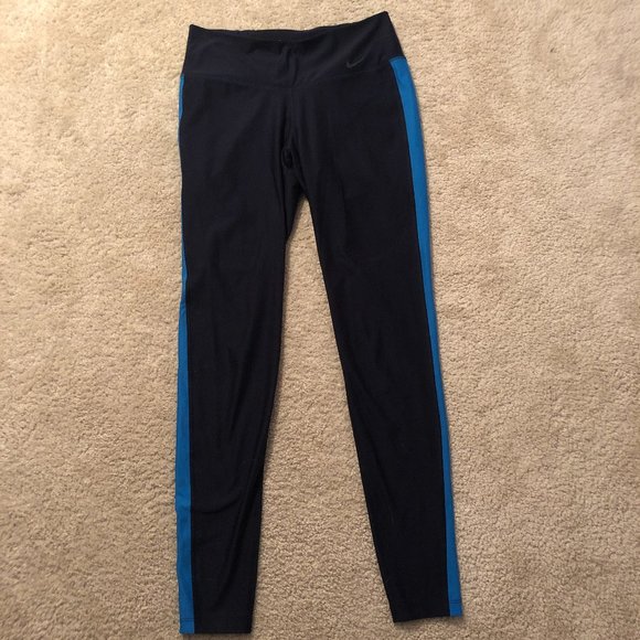 Nike Dri-Fit leggings - Picture 1 of 3